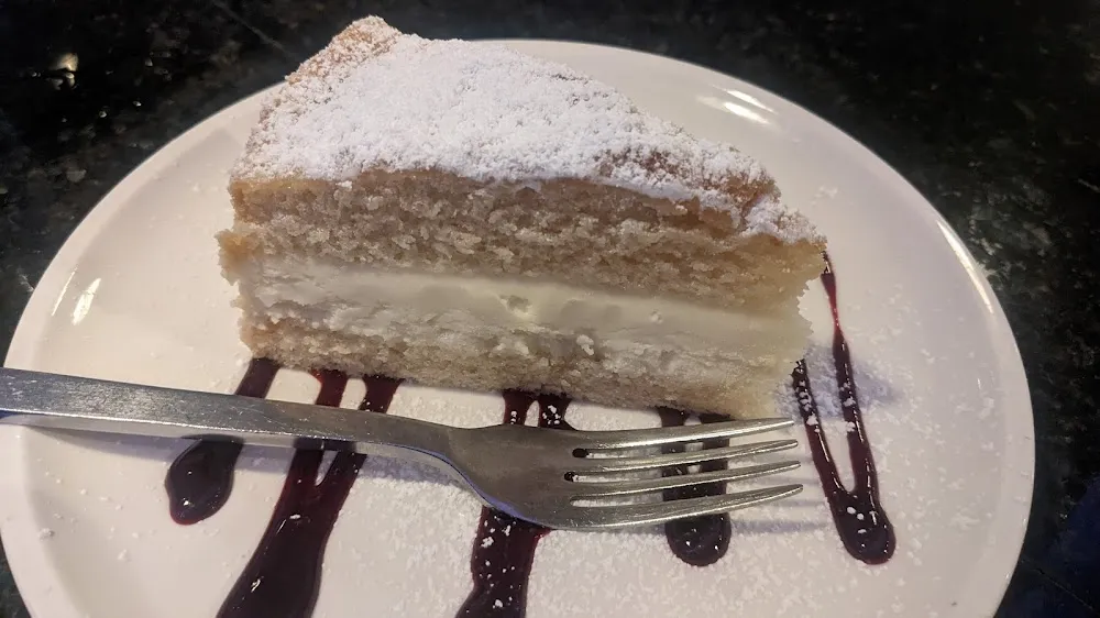Lemon Mascorpone Cake
